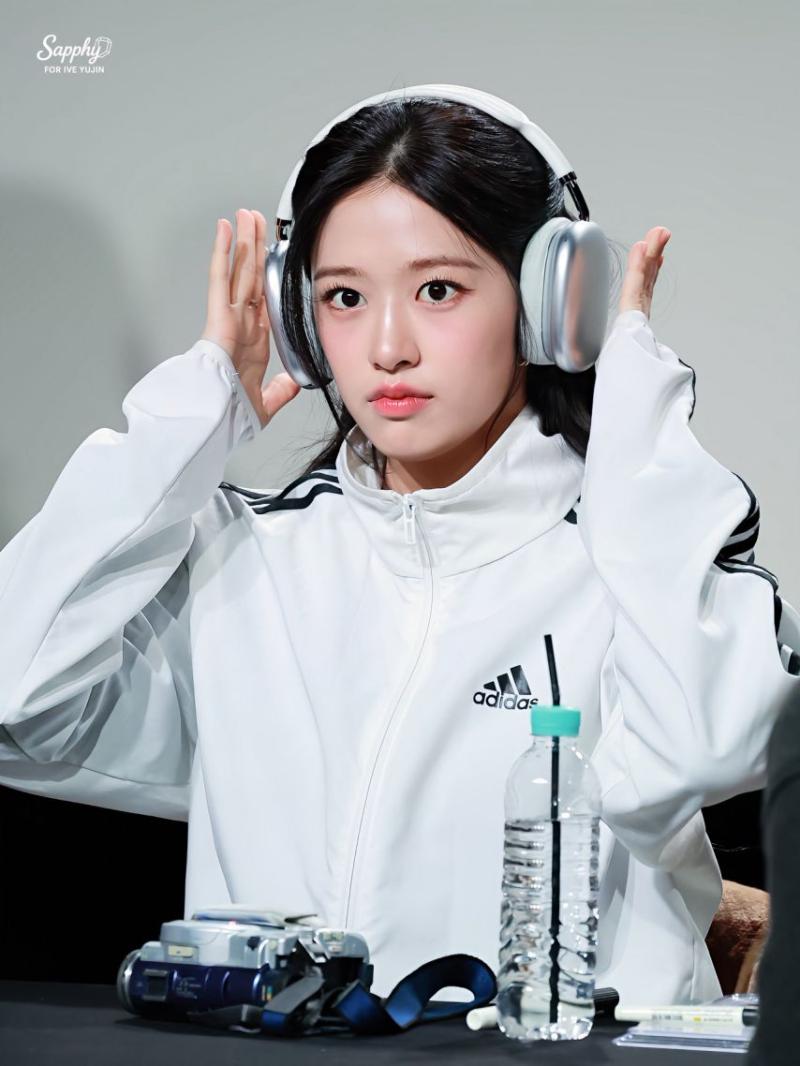 아이브 안유진