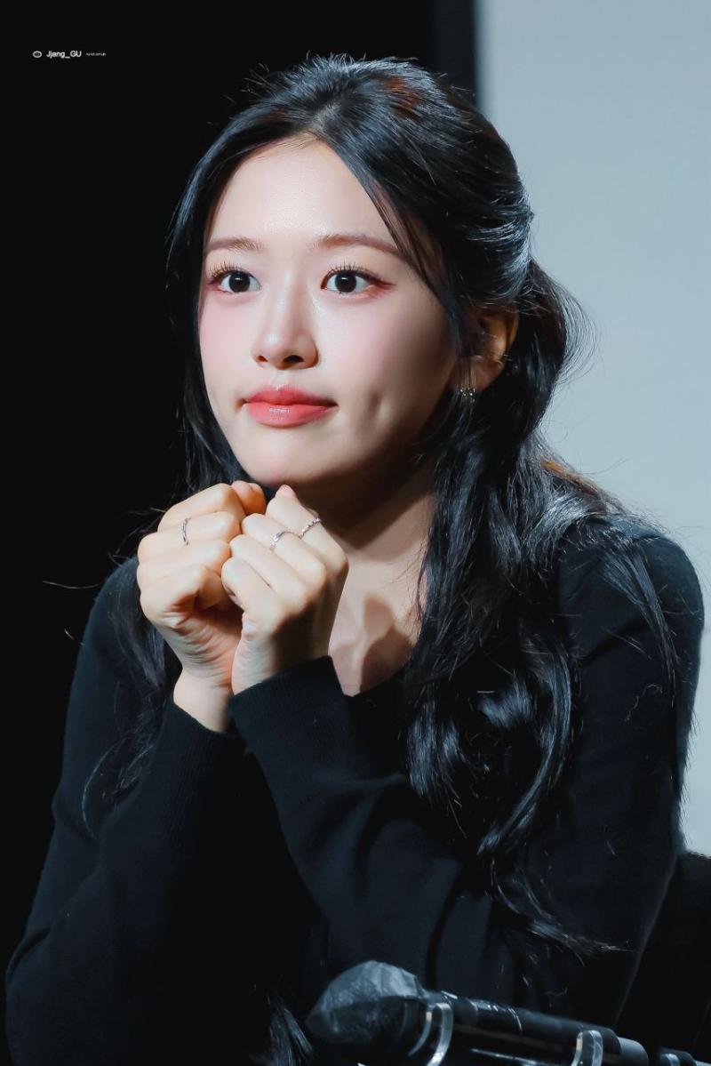 아이브 안유진