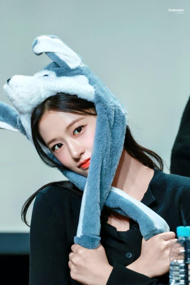 아이브 안유진