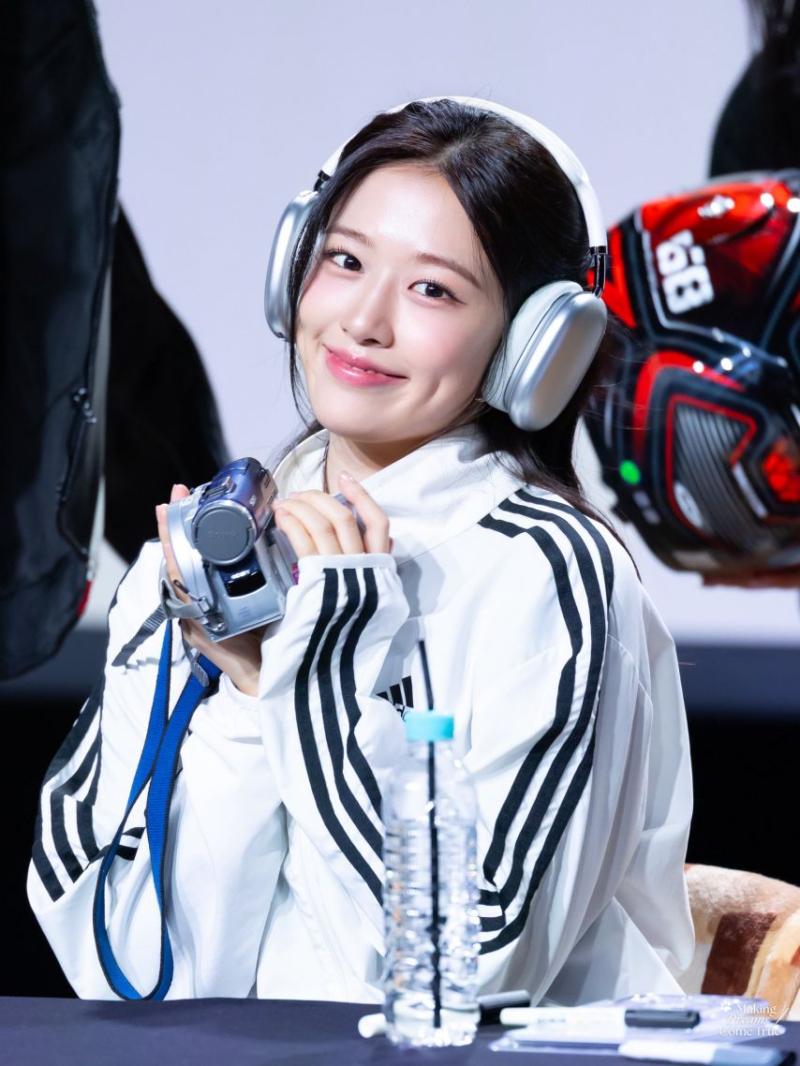 아이브 안유진