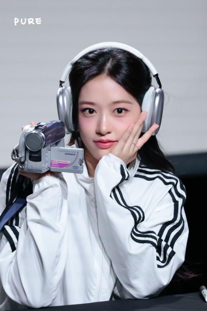 아이브 안유진