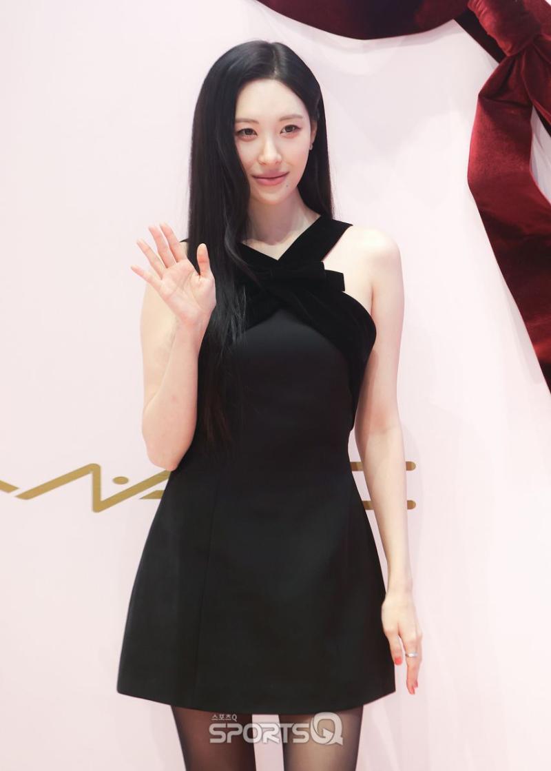 선미 260107 MAC Photowall
