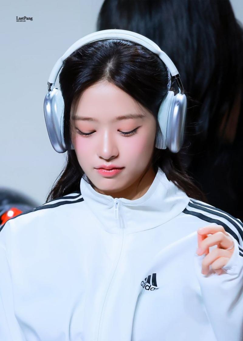 아이브 안유진