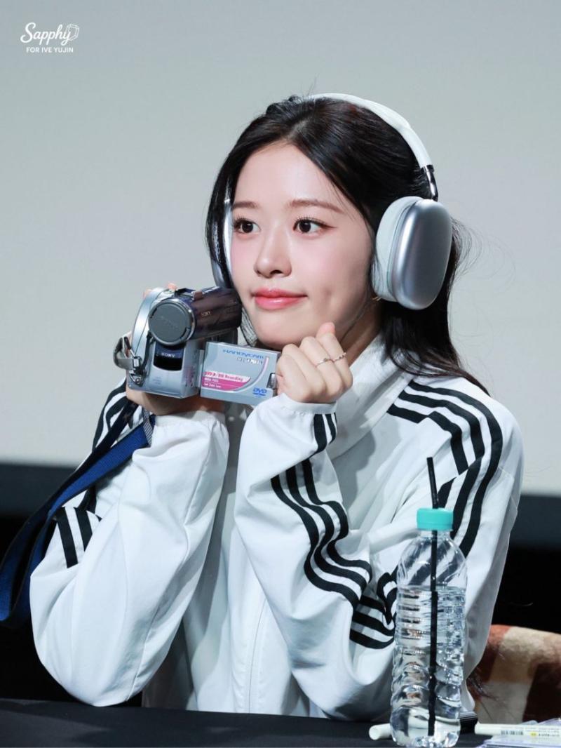 아이브 안유진