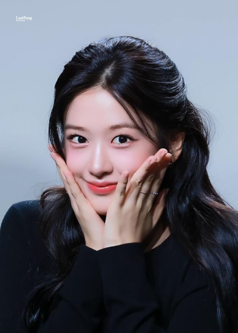 아이브 안유진