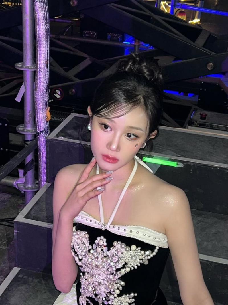 BABYMONSTER (베이비몬스터) 파리타