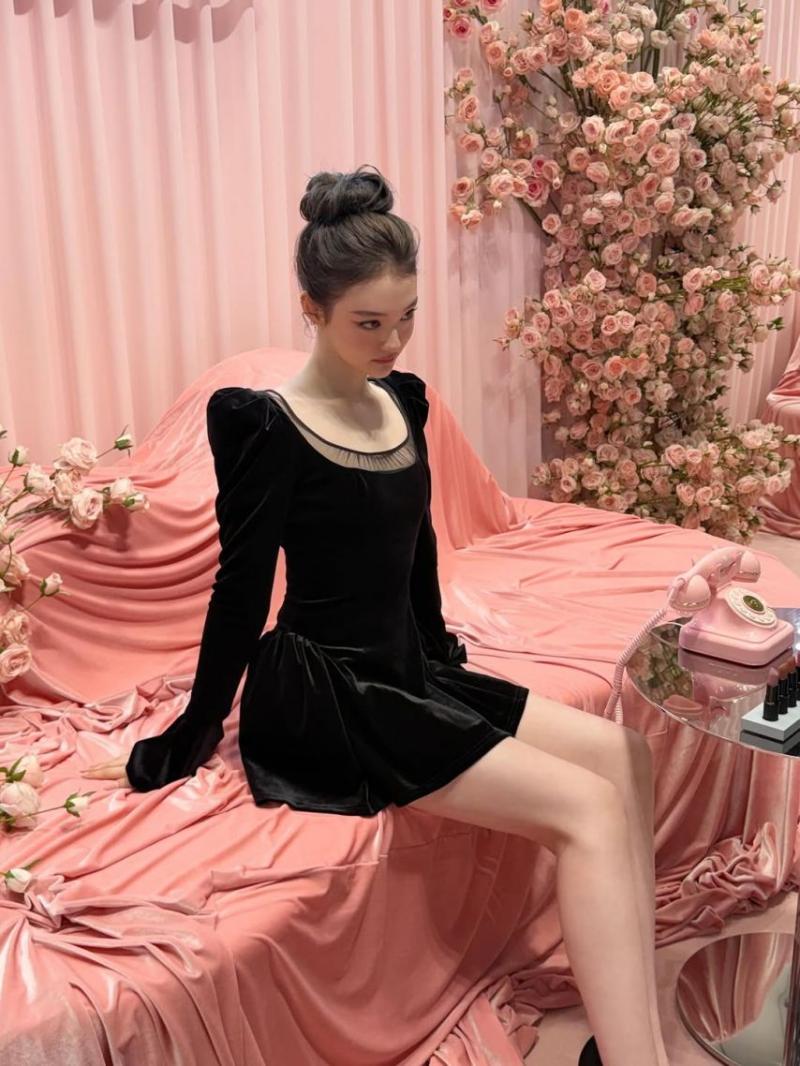 MEOVV (미야오) 엘라