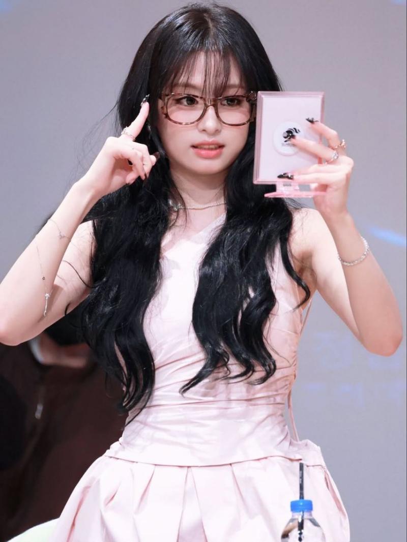 BABYMONSTER (베이비몬스터) 아현