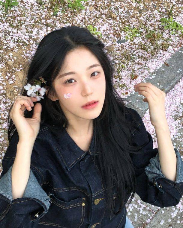 프로미스나인 막내 백지헌 사용법