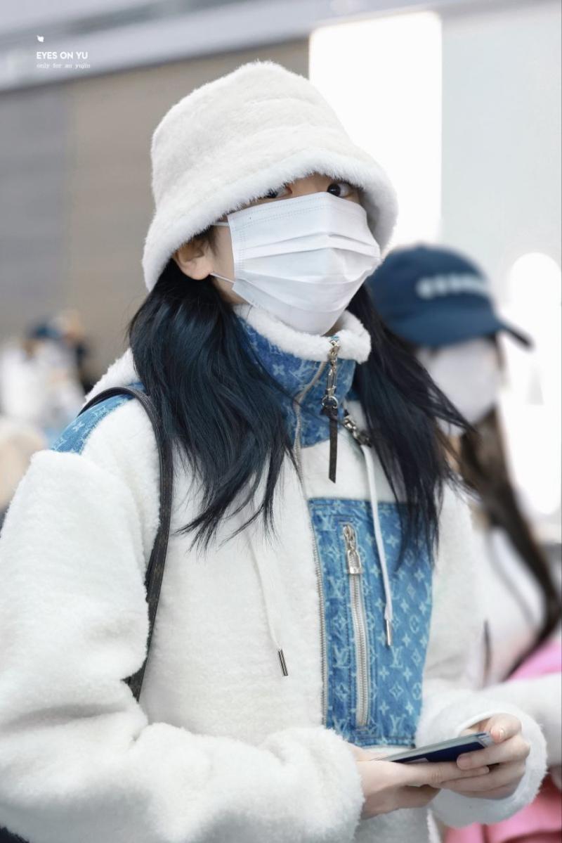 출국하는 아이브 안유진