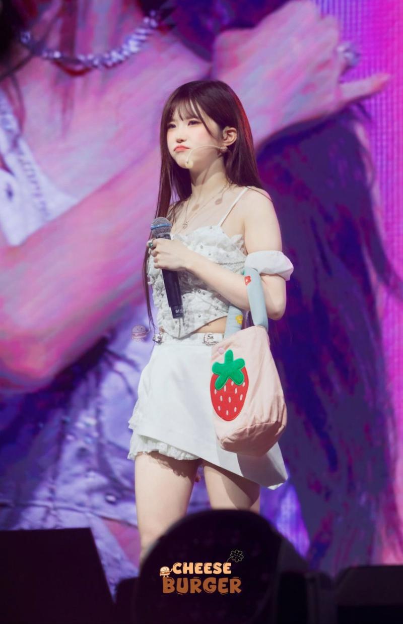 프로미스나인 송하영