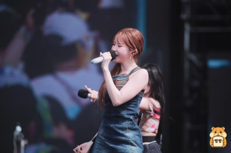 프로미스나인 송하영