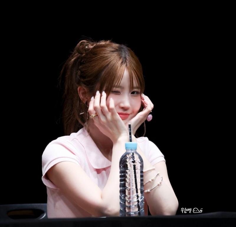 프로미스나인 송하영