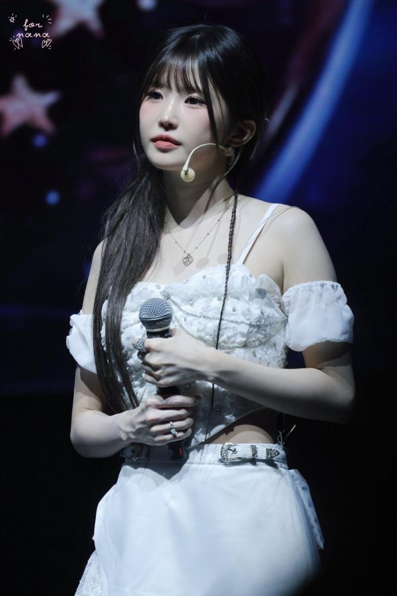 프로미스나인 송하영