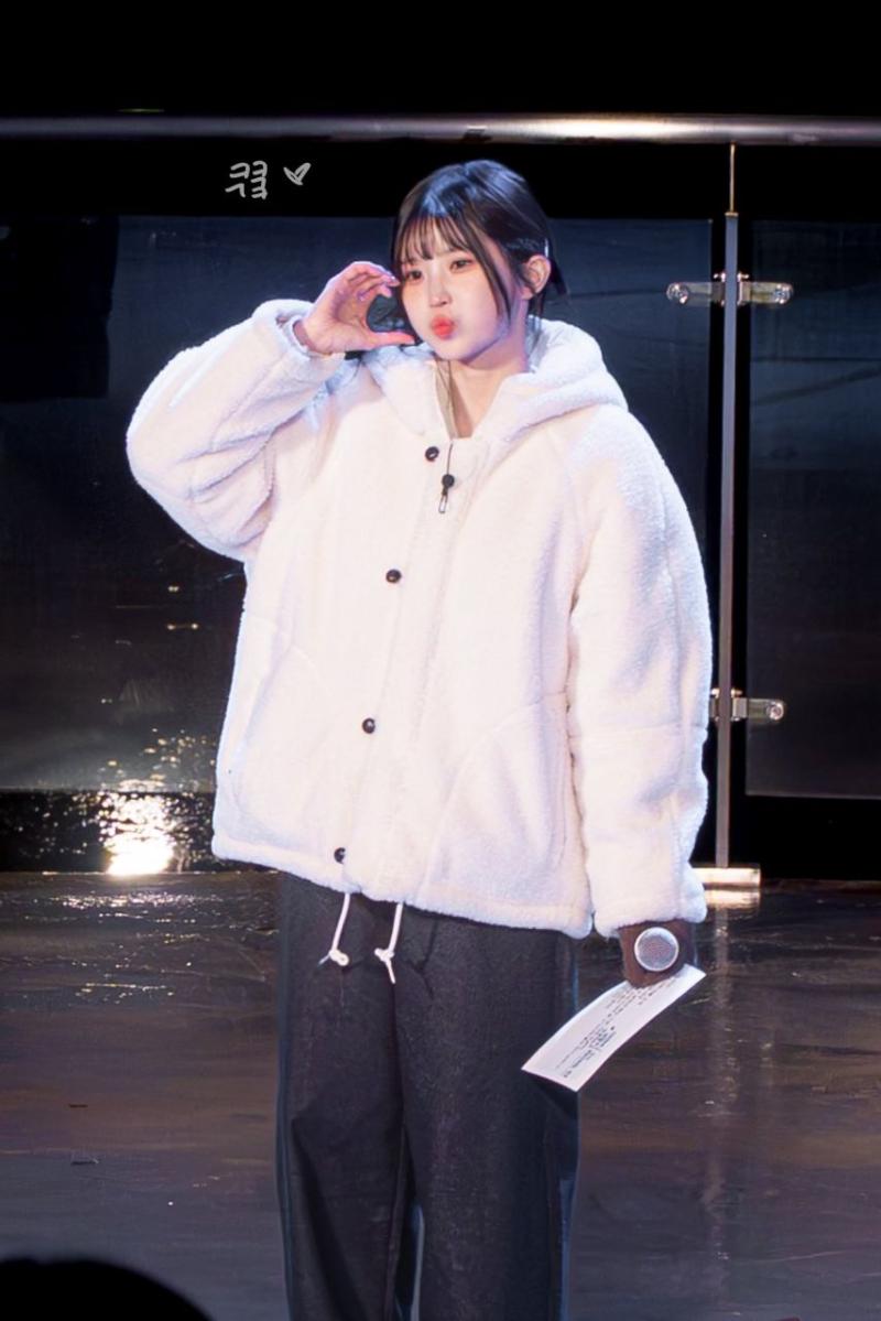 프로미스나인 송하영