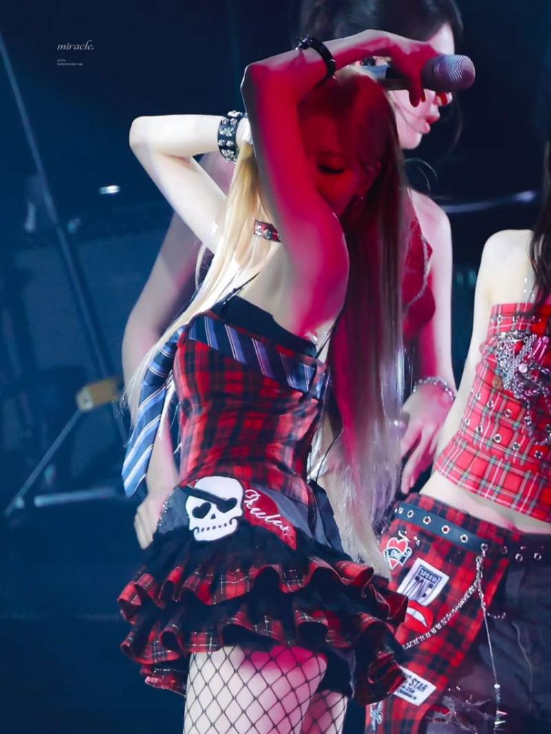 BABYMONSTER (베이비몬스터) 아사
