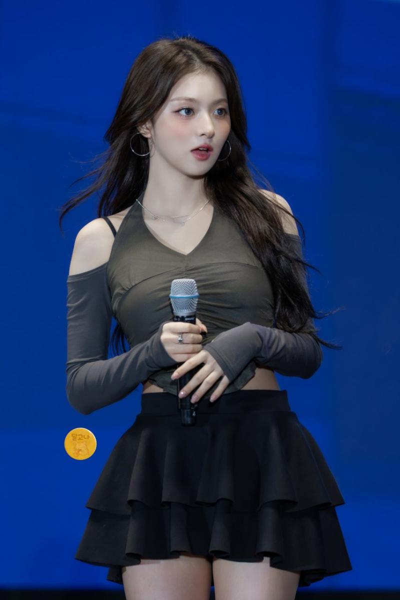 프로미스나인 이나경