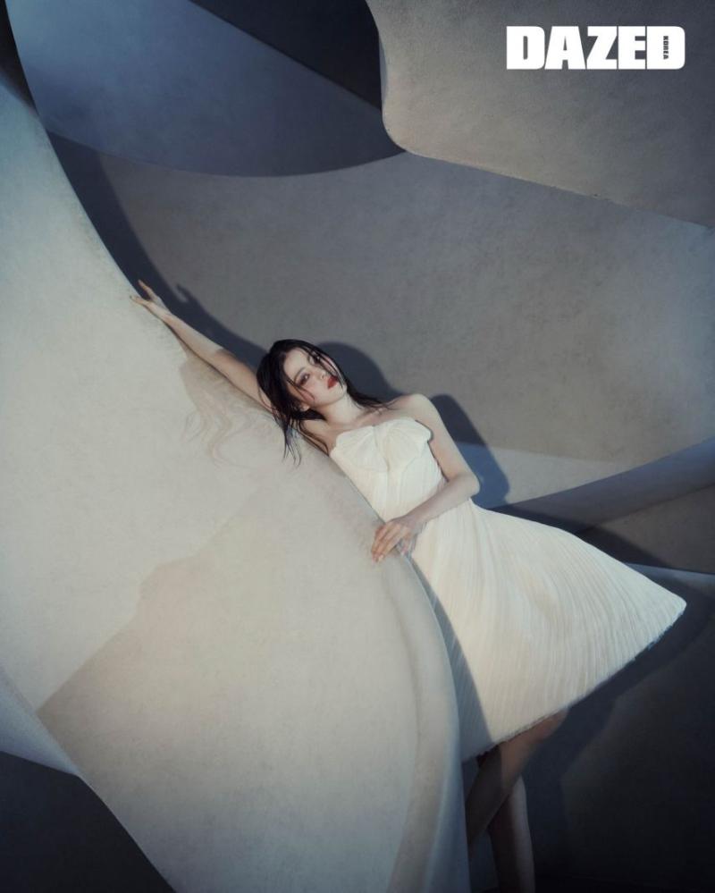 한소희 DAZED