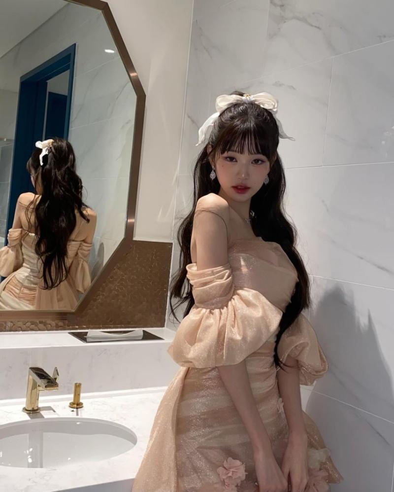 아이브 장원영 드레스 매끈한 어깨 노출.jpg