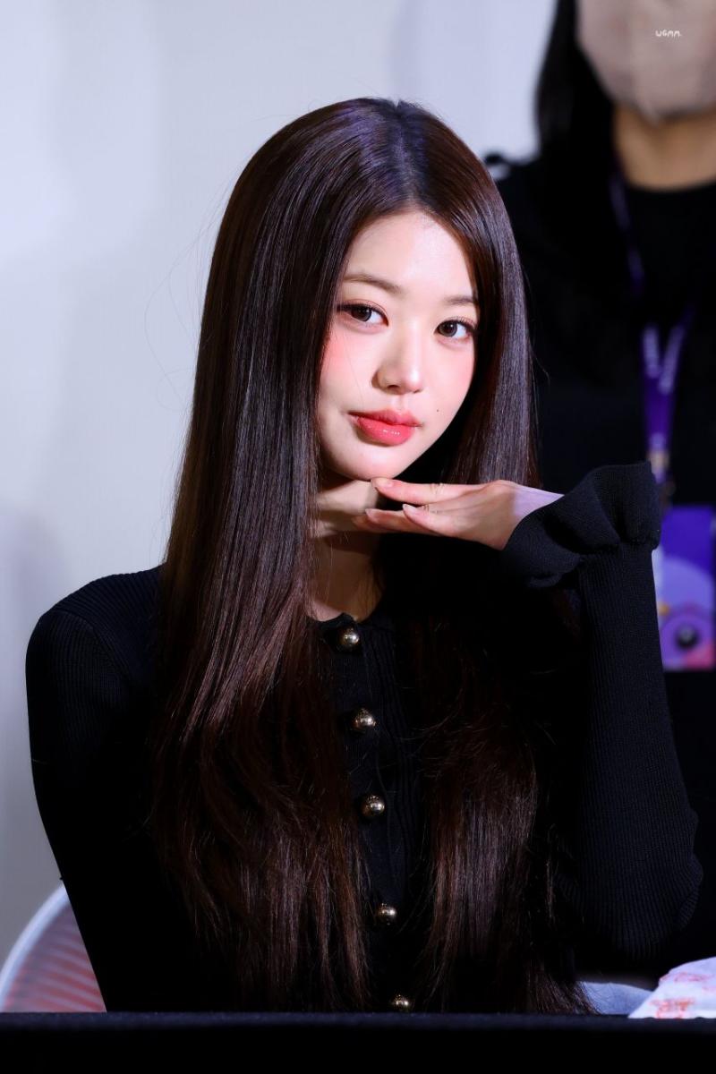 타이베이에서도 미모가 빛을 발하는 장원영 (아이브)
