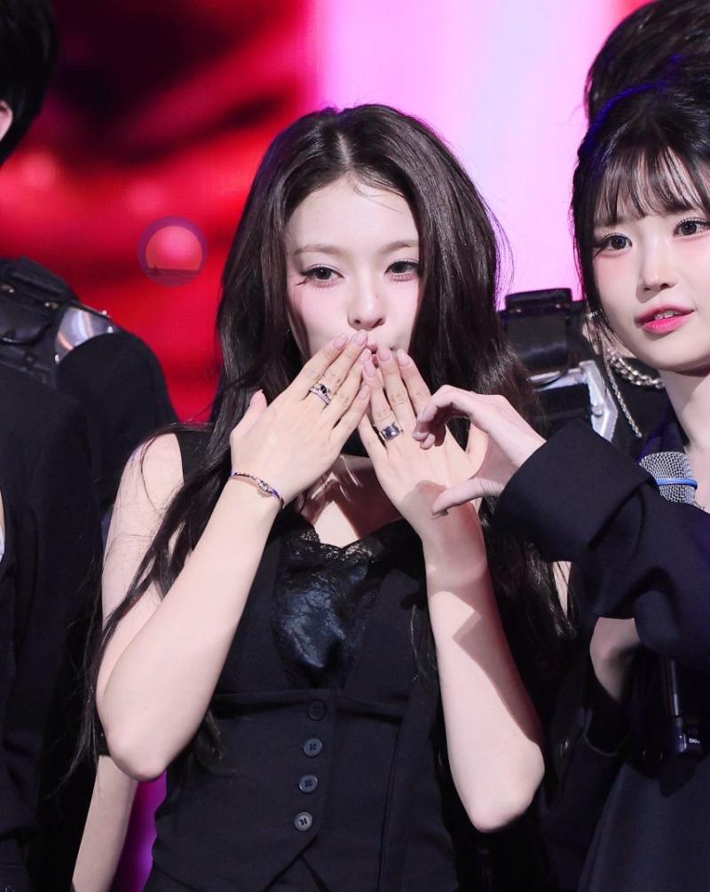 프로미스나인 이나경