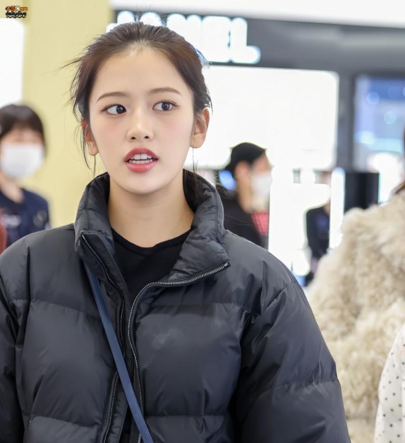 아이브 안유진