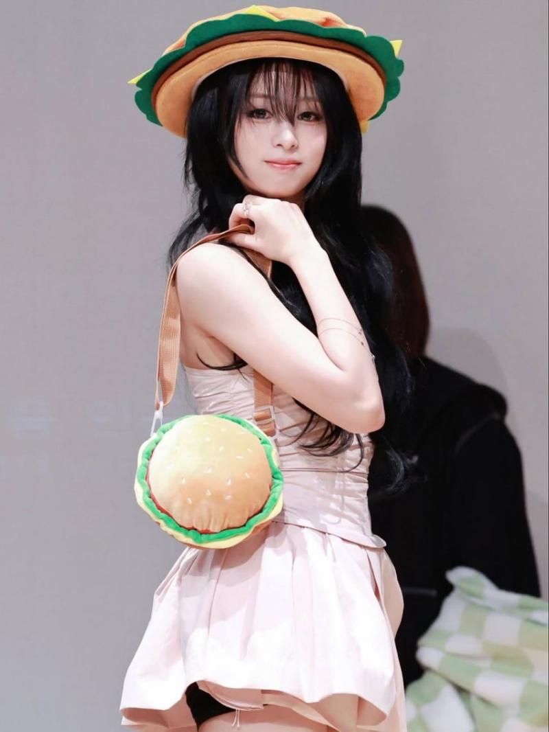 BABYMONSTER (베이비몬스터) 아현