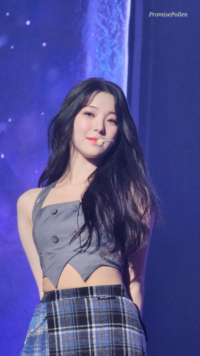 프로미스나인 백지헌