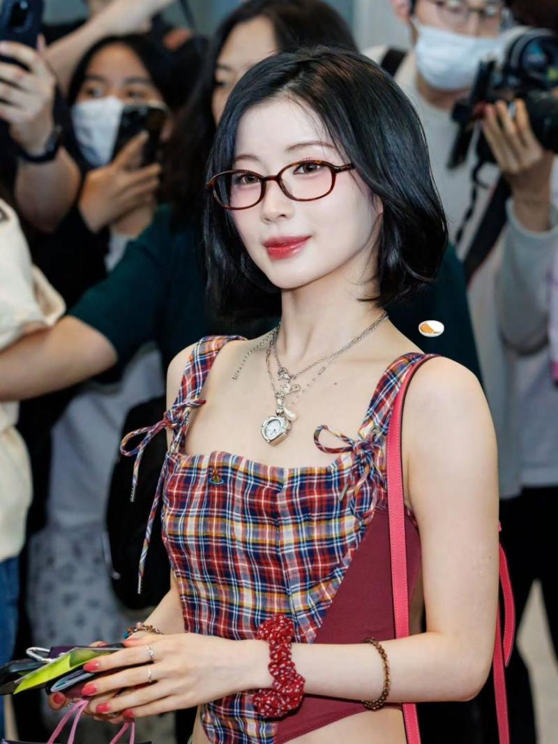 BABYMONSTER (베이비몬스터) 아사