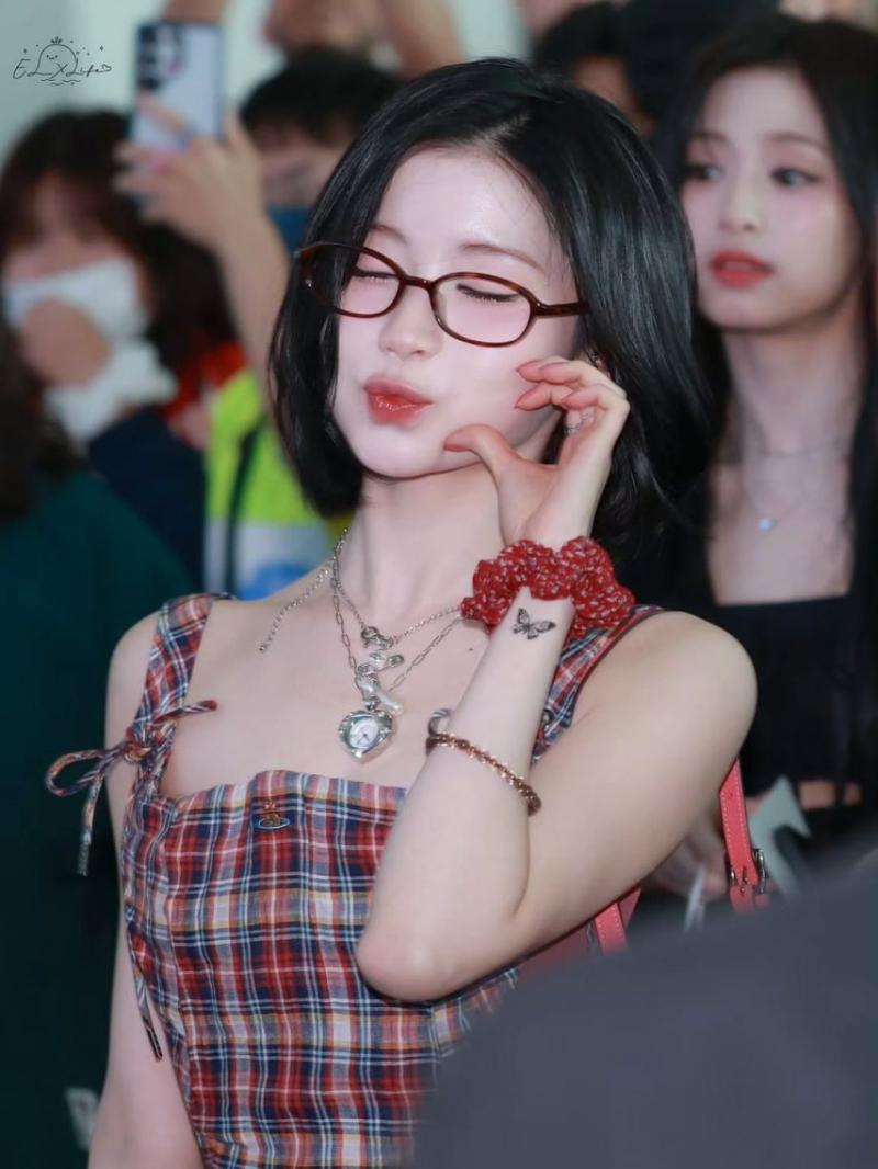 BABYMONSTER (베이비몬스터) 아사