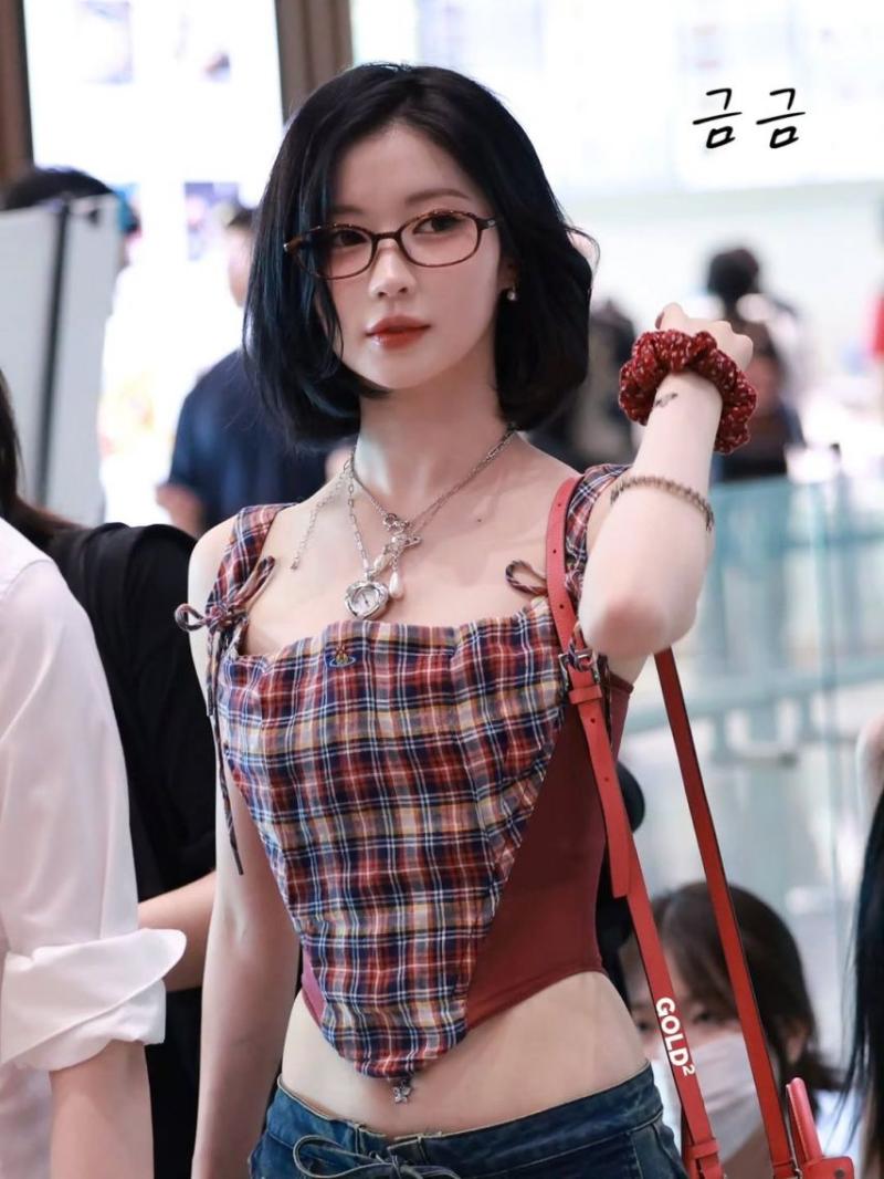 BABYMONSTER (베이비몬스터) 아사