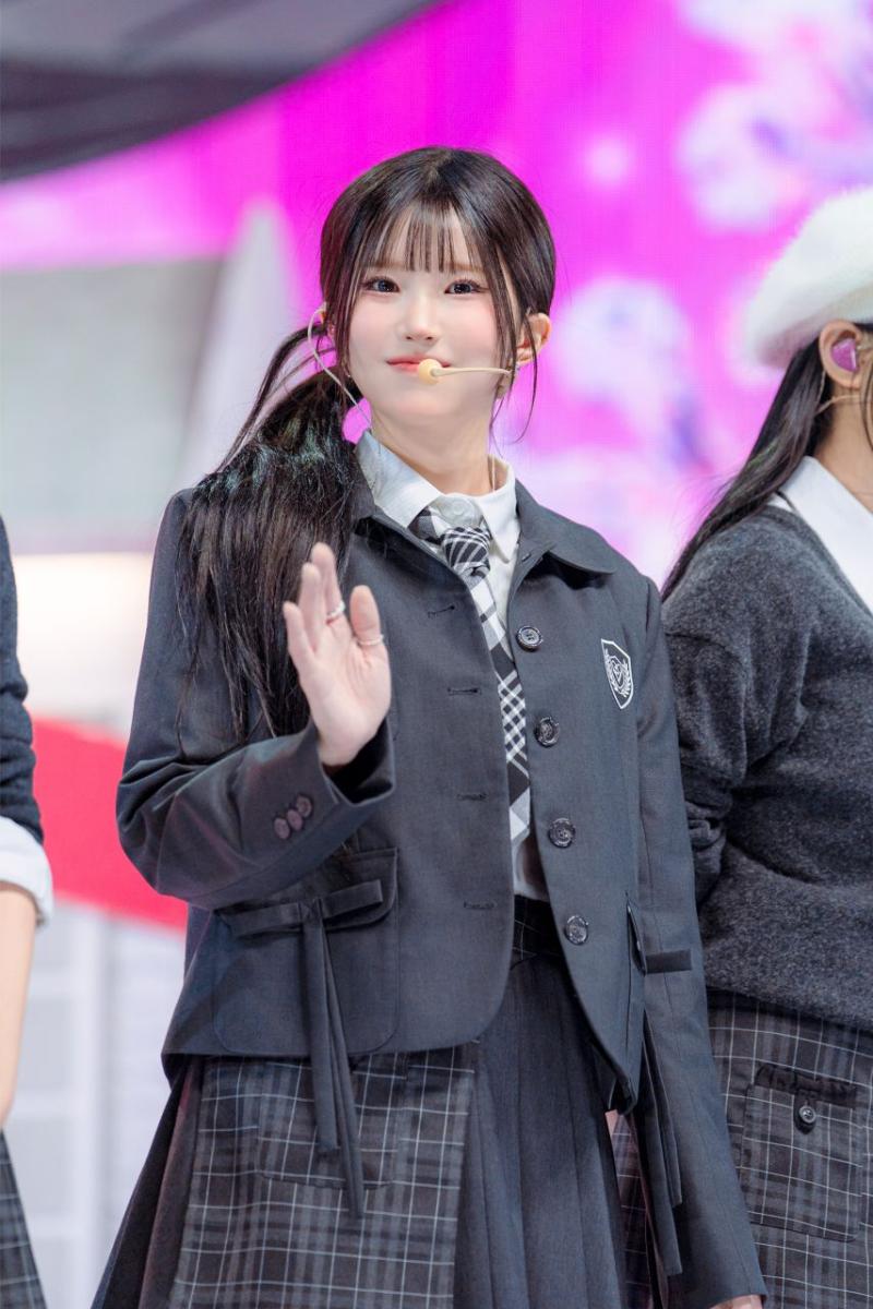 프로미스나인 송하영