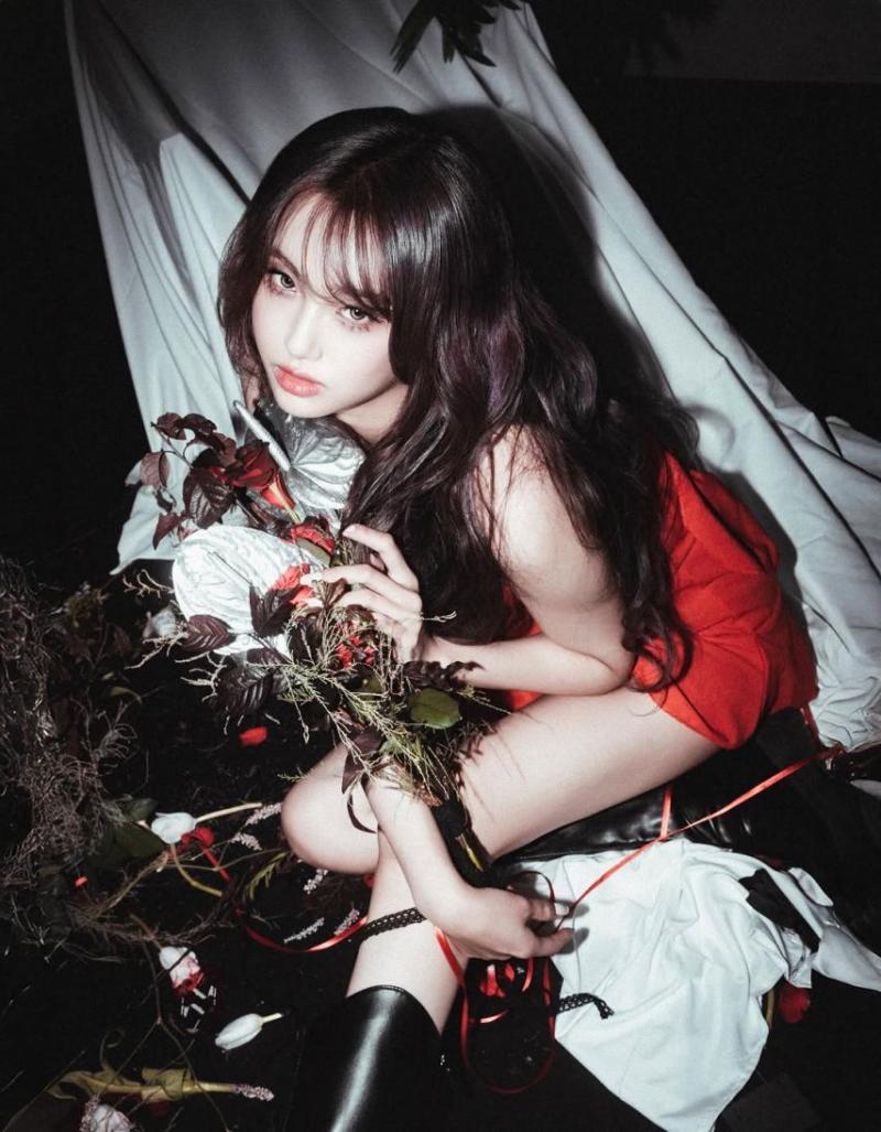 EVERGLOW (에버글로우) 아샤