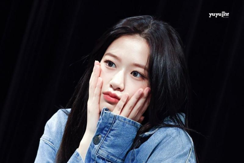 아이브 안유진