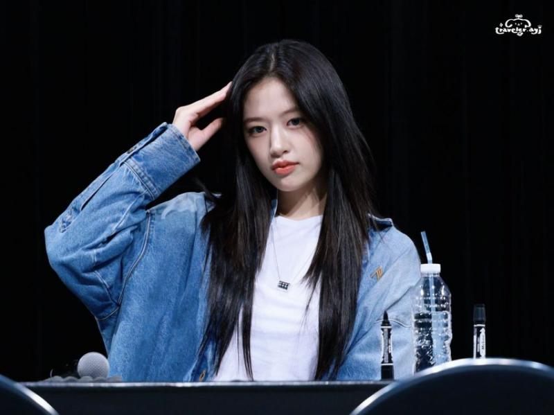 아이브 안유진