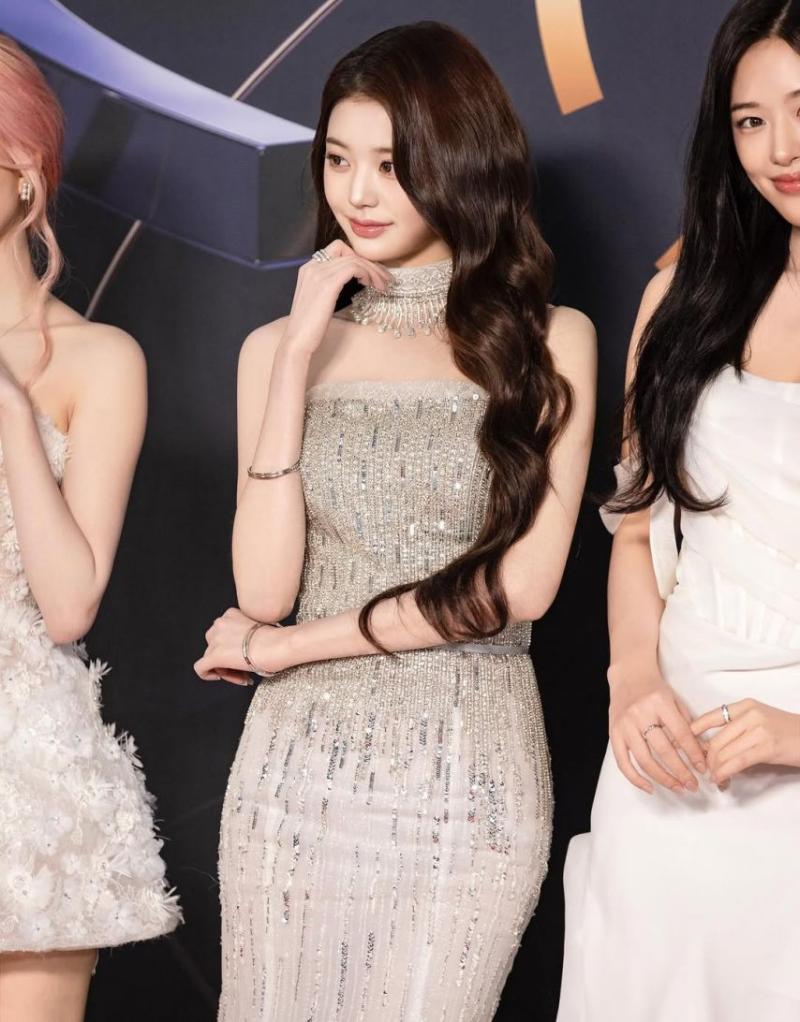 IVE (아이브)