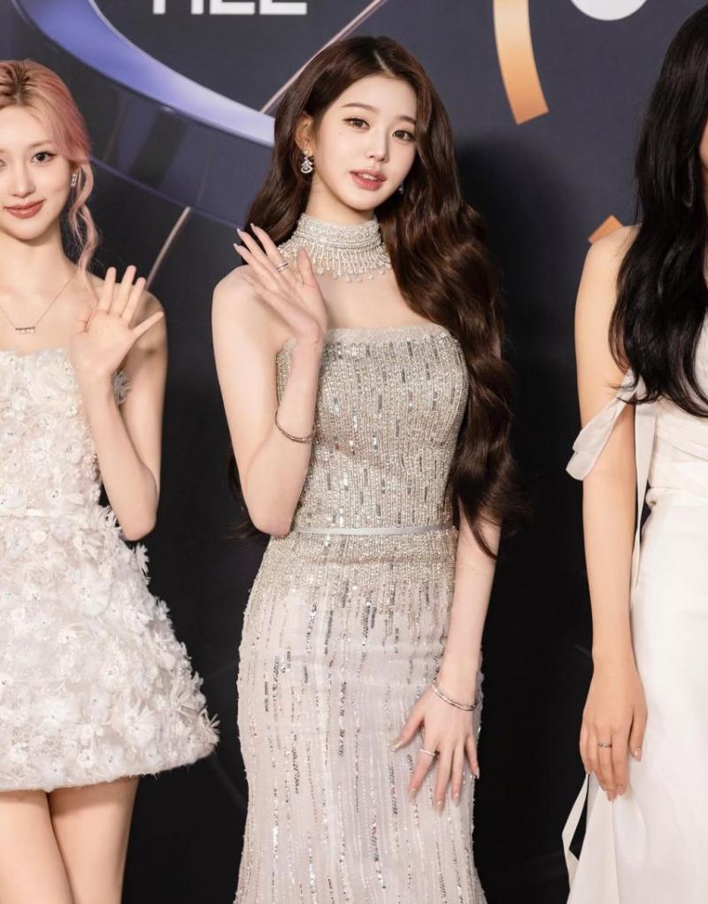 IVE (아이브)