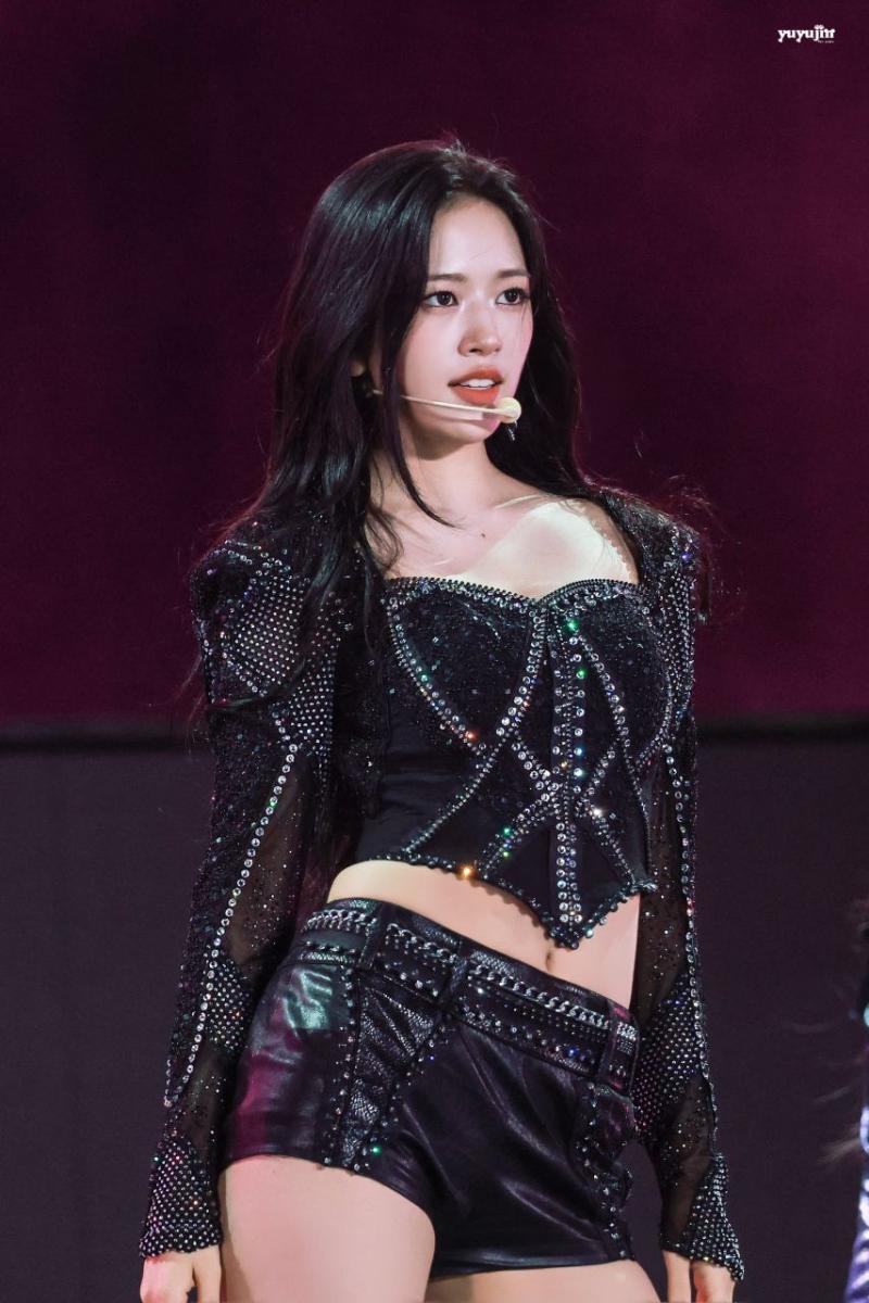 아이브 안유진