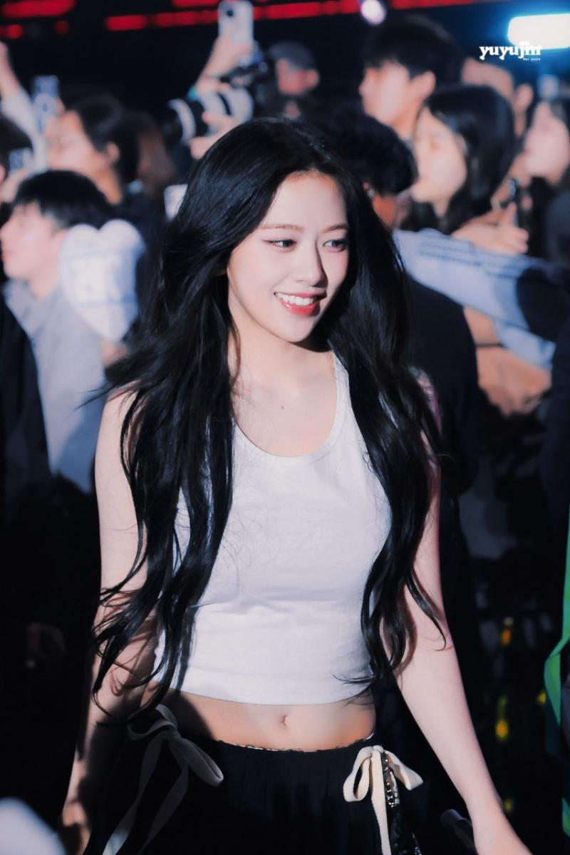 아이브 안유진