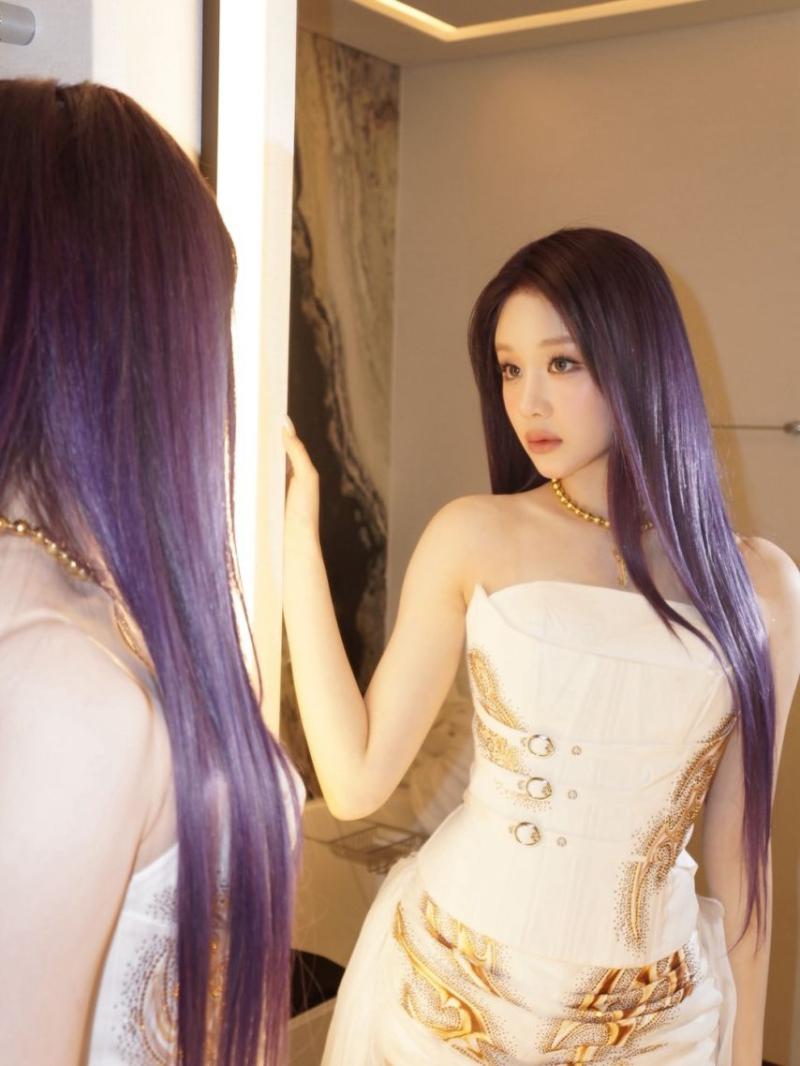 BABYMONSTER (베이비몬스터) 파리타