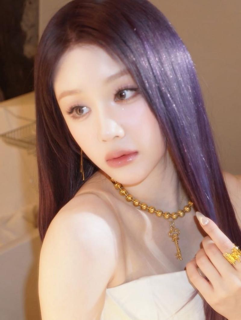 BABYMONSTER (베이비몬스터) 파리타