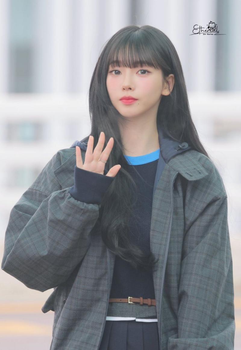 오늘자 이탈리아로 출국하는 에스파 카리나