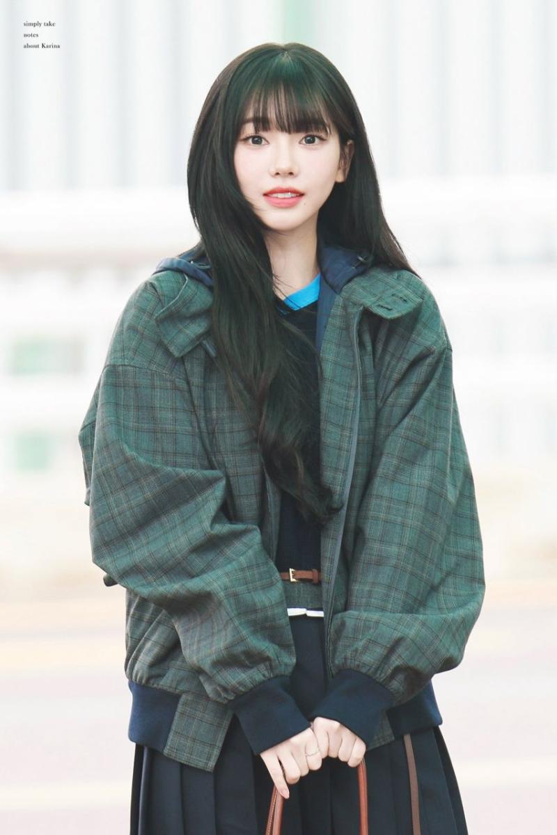 오늘자 이탈리아로 출국하는 에스파 카리나