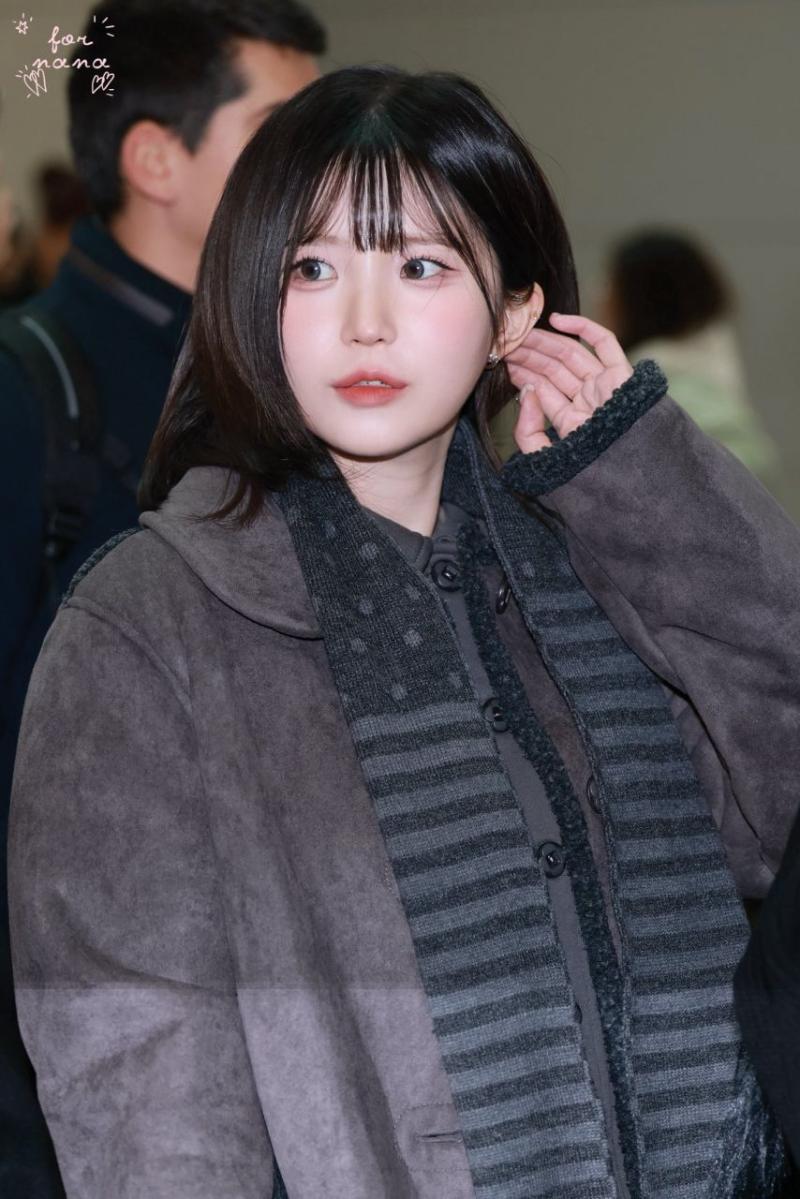 출국하는 송하영 (프로미스나인)