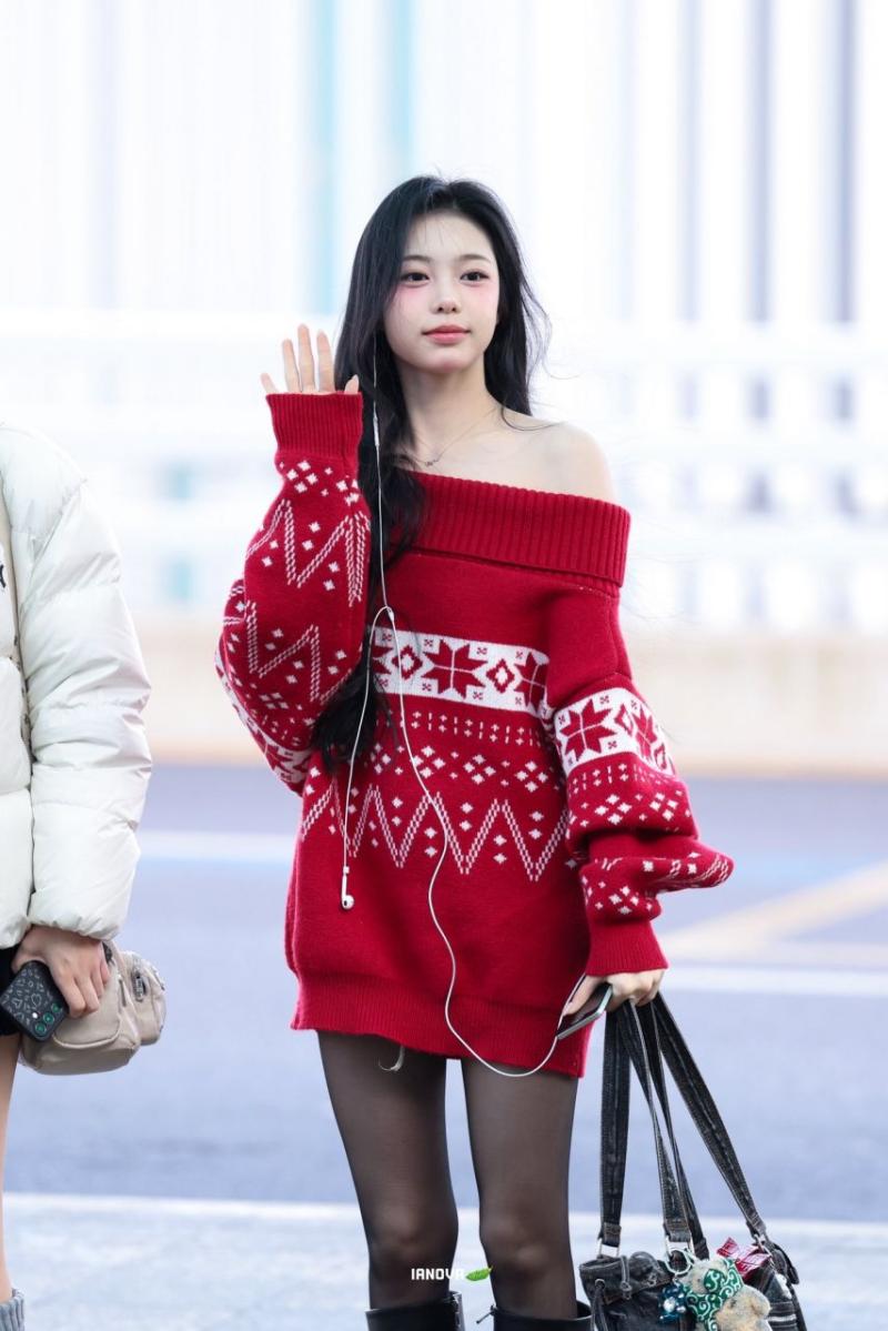 오늘자 중국으로 출국하는 하츠투하츠 이안