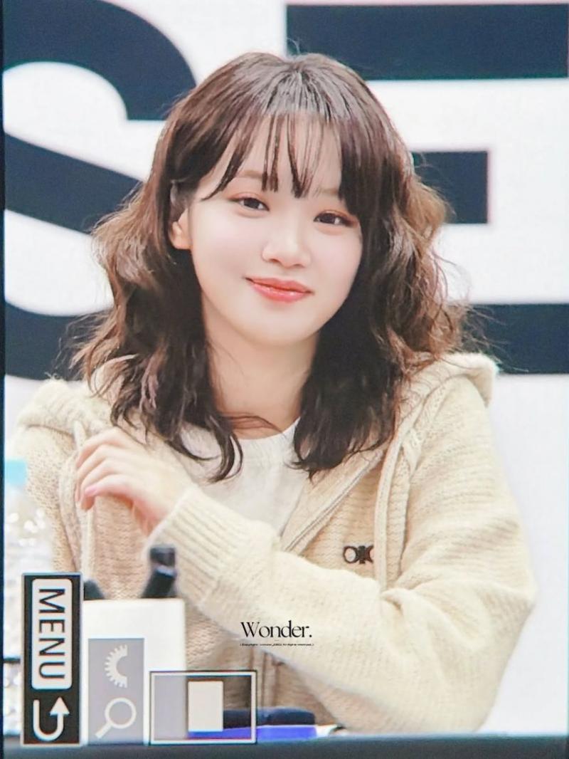 LE SSERAFIM (르세라핌) 김채원