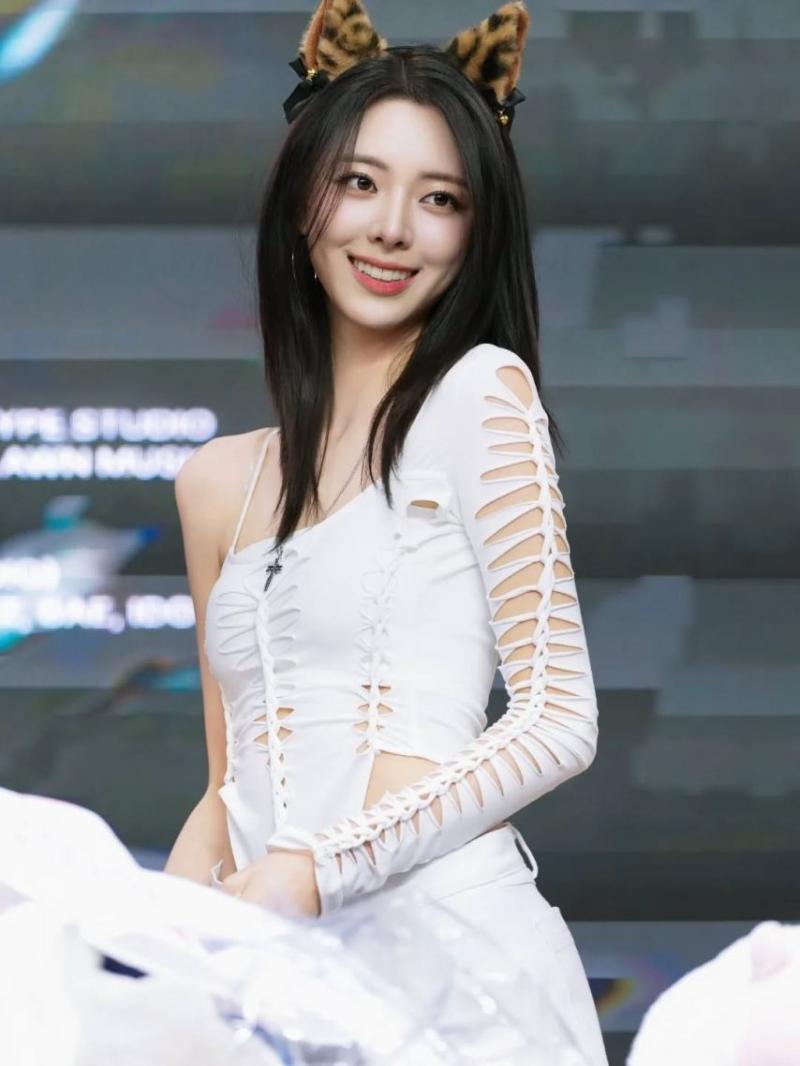 ITZY (있지) 유나