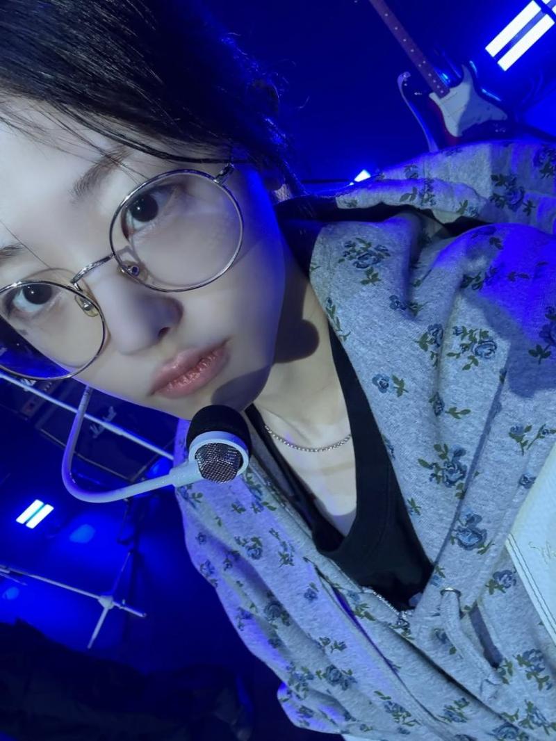 QWER 히나