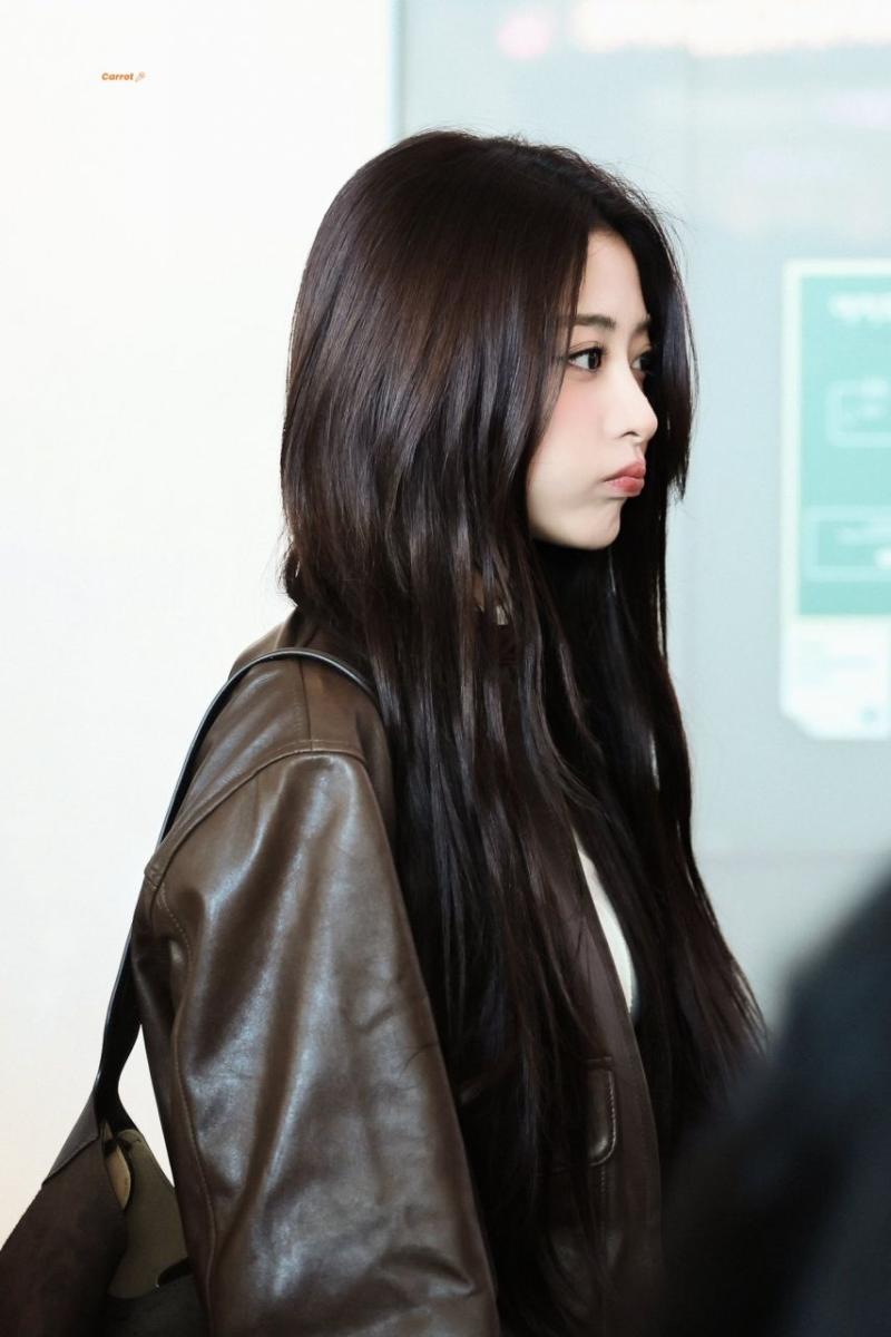 르세라핌 윤진