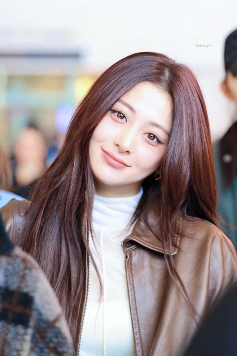 르세라핌 윤진